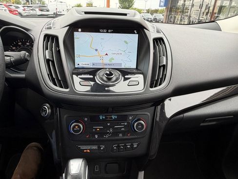 Used 2018 Ford Escape Titanium AWD/4WD image 19