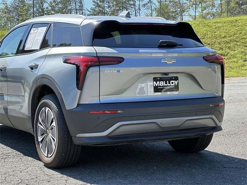 Used 2024 Chevrolet Blazer EV LT image 4