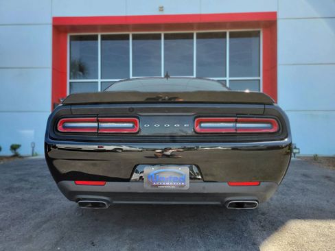 Used 2020 Dodge Challenger R/T w/ Driver Convenience Group RWD image 7
