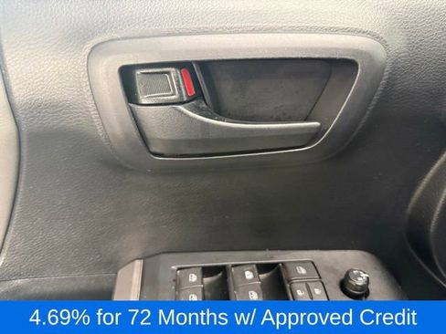 Used 2019 Toyota Tacoma SR5 image 25