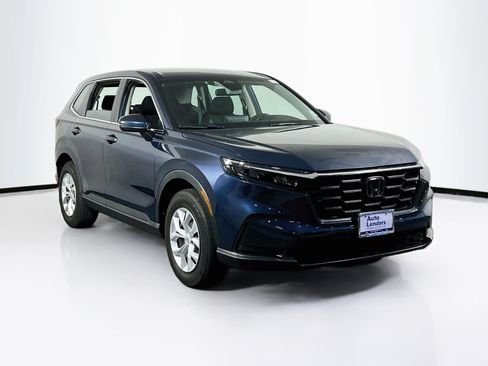 Used 2023 Honda CR-V LX image 3