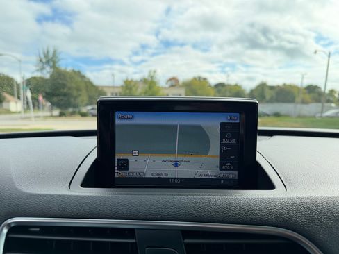 Used 2017 Audi Q3 2.0T Premium Plus w/ Premium Plus Package image 13