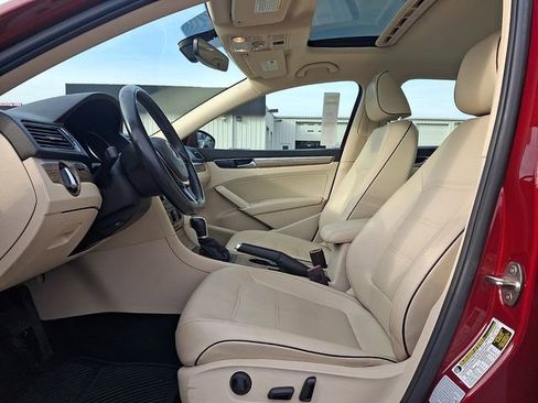 Used 2018 Volkswagen Passat 2.0T SE image 13