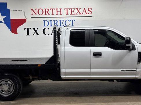 Used 2022 Ford F250 XL w/ Power Equipment Group image 4