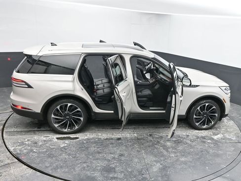 Used 2024 Lincoln Aviator Reserve w/ Equipment Group 201A image 68