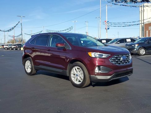 Certified 2022 Ford Edge SEL w/ Convenience Package image 2