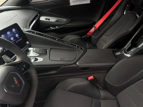 Used 2023 Chevrolet Corvette Stingray Convertible image 20