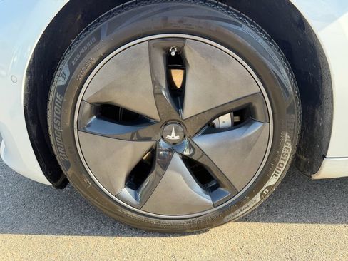 Used 2018 Tesla Model 3 Long Range AWD/4WD image 45