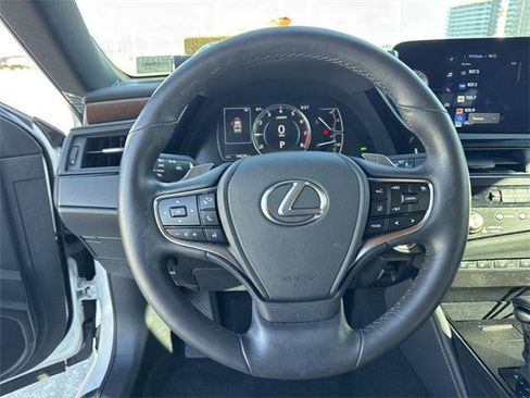 Certified 2024 Lexus ES 350 w/ Premium Package image 14