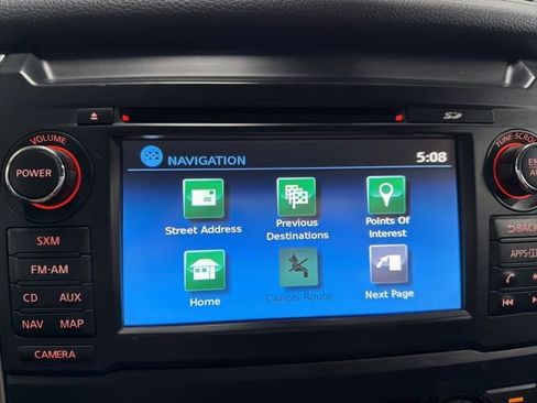 Used 2018 Nissan Titan SV w/ SV Convenience Package AWD/4WD image 22