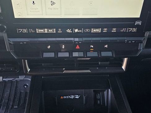 Used 2025 GMC Hummer EV 2X image 11