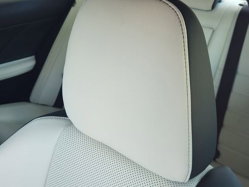 Used 2022 Lexus IS 350 F Sport RWD image 25