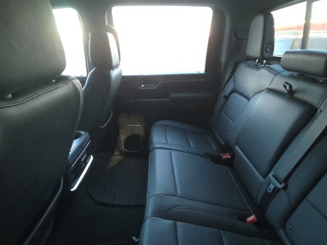 Used 2026 Chevrolet Silverado 2500 LTZ w/ LTZ Plus Package AWD/4WD image 5