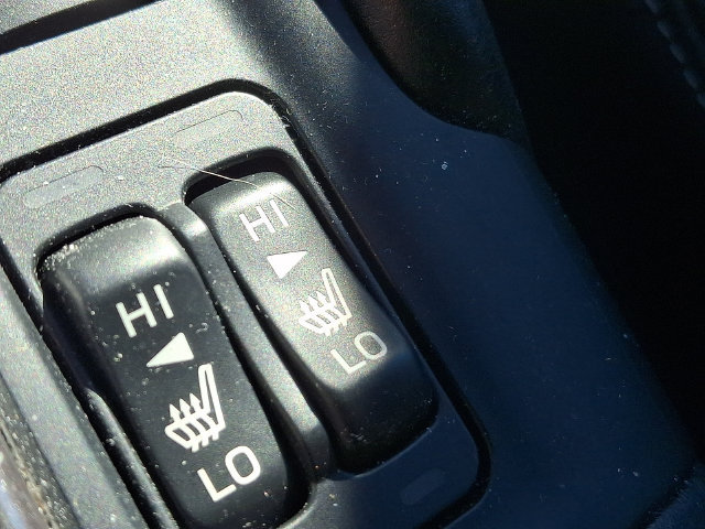 Used 2022 Subaru Forester Premium AWD/4WD image 32