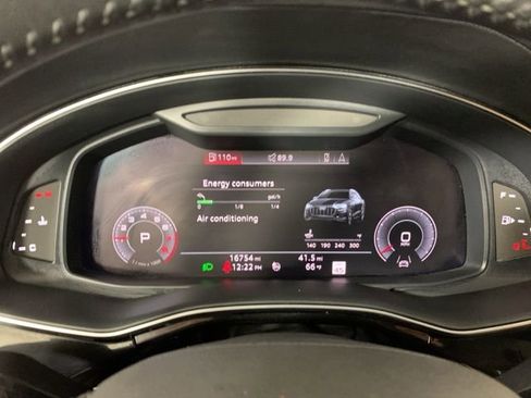 Used 2019 Audi Q8 Prestige image 18