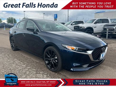 Used 2025 MAZDA MAZDA3 s FWD image 1