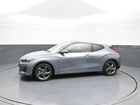 Used 2019 Hyundai Veloster 2.0 FWD image 4