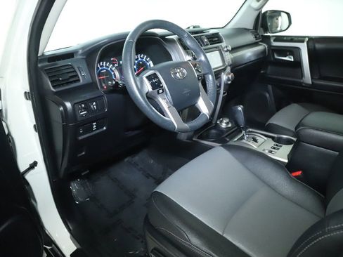 Used 2019 Toyota 4Runner SR5 Premium AWD/4WD image 19