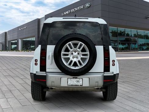 Used 2025 Land Rover Defender 110 S AWD/4WD image 4