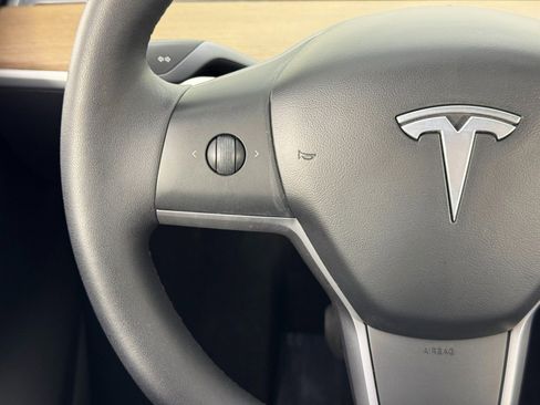 Used 2020 Tesla Model Y Performance image 18