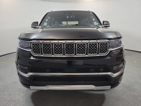 Used 2022 Jeep Grand Wagoneer Series III w/ Rear Seat Video Group 1 AWD/4WD image 2