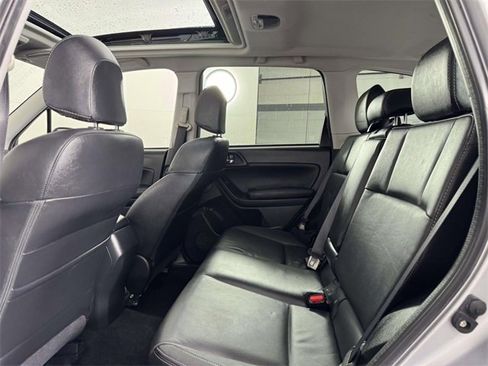 Used 2017 Subaru Forester 2.5i Limited image 33