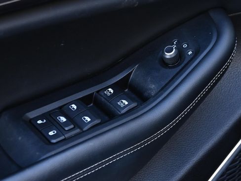 Used 2022 Jeep Grand Cherokee Altitude image 26