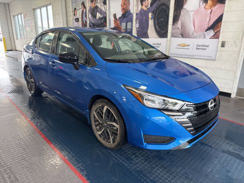 Used 2024 Nissan Versa SR w/ Trunk Package FWD image 3