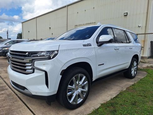 Used 2021 Chevrolet Tahoe High Country RWD image 3