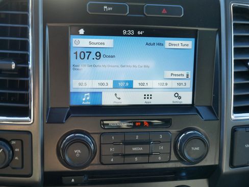 Used 2016 Ford F150 XLT w/ Equipment Group 302A Luxury image 24