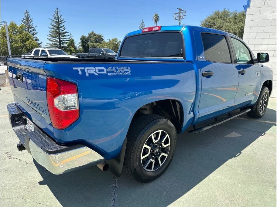 Used 2018 Toyota Tundra SR5 w/ TRD Off Road Package AWD/4WD image 6