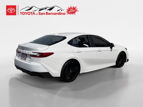 Certified 2025 Toyota Camry SE w/ Convenience Package image 5