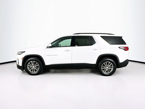 Used 2023 Chevrolet Traverse LT image 4
