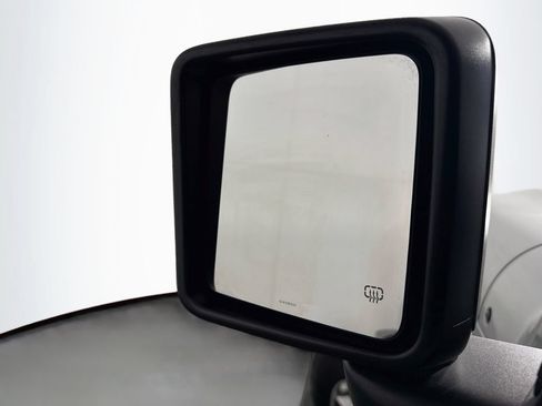 Used 2021 Jeep Wrangler Unlimited Sahara AWD/4WD image 20