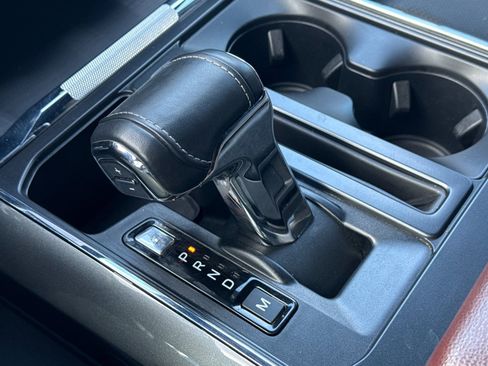 Used 2022 Ford F150 Lariat w/ Equipment Group 502A High image 24