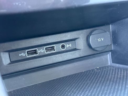 Used 2019 Volkswagen Tiguan SE w/ Panoramic Sunroof Package image 23