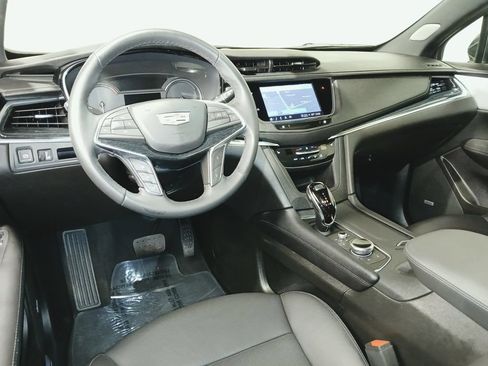 Used 2024 Cadillac XT5 Premium Luxury AWD/4WD image 9