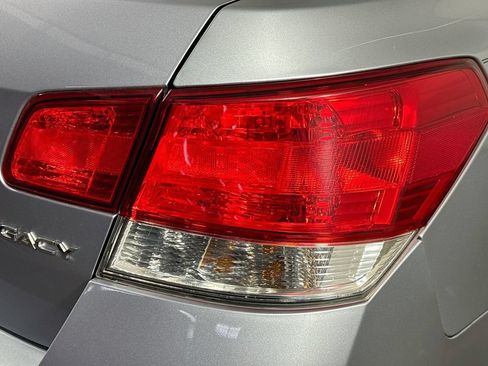 Used 2013 Subaru Legacy 2.5i Premium w/ All-Weather Pkg AWD/4WD image 29