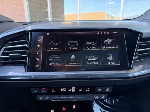 Used 2024 Audi Q4 e-tron Premium w/ Convenience Package image 18