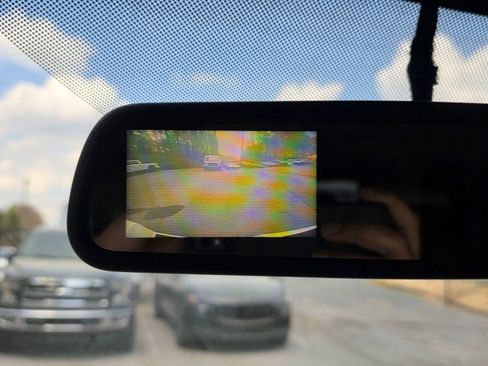 Used 2018 GMC Savana 2500 Extended w/ Enhanced Convenience Package image 23