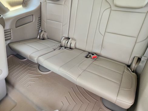 Used 2015 Chevrolet Tahoe LT w/ Luxury Package RWD image 31