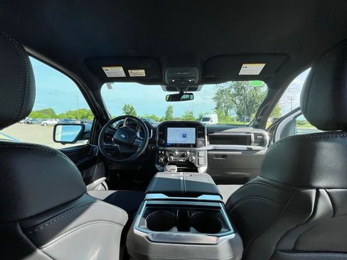 New 2026 Ford F150 Platinum AWD/4WD image 9