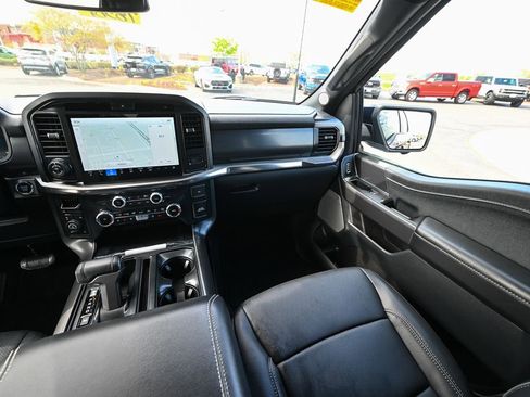 Used 2025 Ford F150 Lariat AWD/4WD image 32