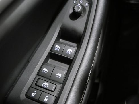 Used 2022 Jeep Grand Cherokee L Limited w/ Luxury Tech Group II image 14