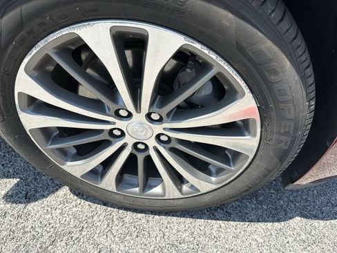Used 2017 Buick LaCrosse Premium w/ Driver Confidence Package #2 AWD/4WD image 21