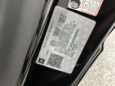 Used 2019 Chevrolet Camaro SS RWD image 14