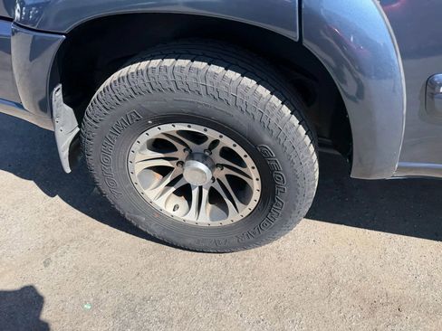 Used 2006 Toyota Sequoia Limited image 32