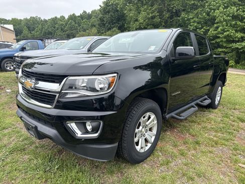 Used 2019 Chevrolet Colorado LT w/ LT Convenience Package AWD/4WD image 5