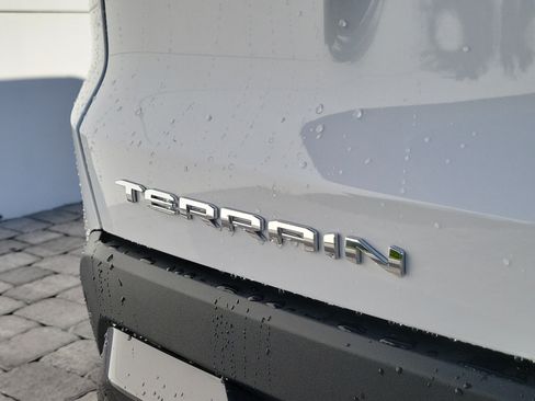 New 2027 GMC Terrain Elevation w/ Elevation Premium Package FWD image 8