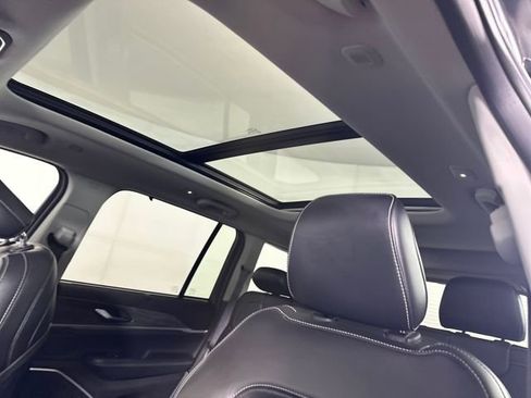 Used 2023 Jeep Grand Cherokee 4WD 4xe w/ Luxury Tech Group II image 12